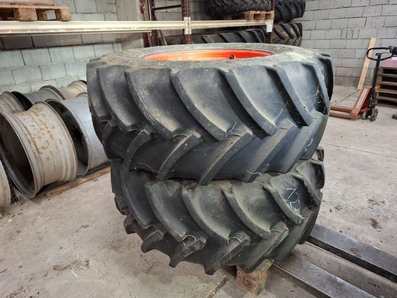 Mitas 2 Stück 540/65R28 mit Felgen