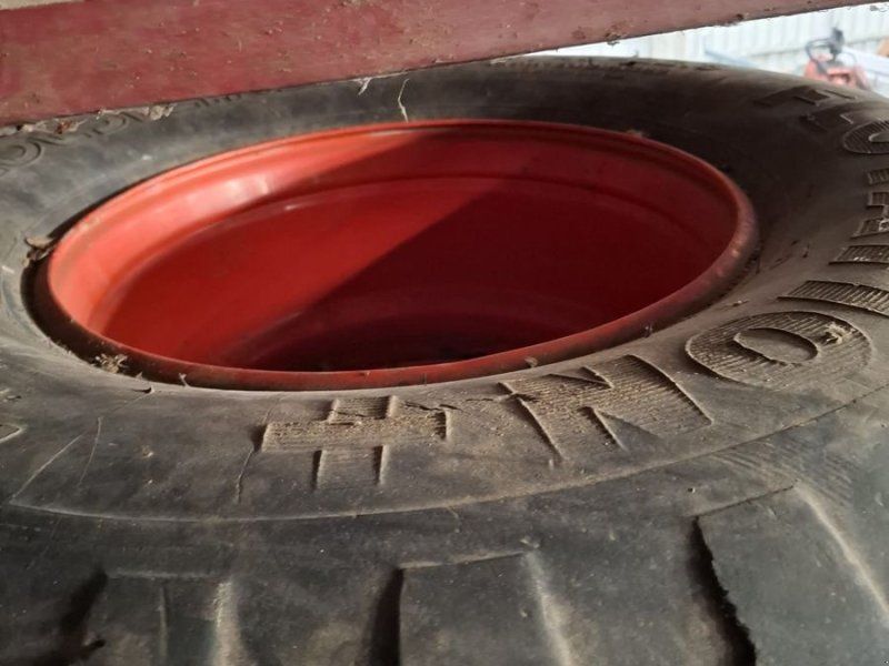 Vredestein 2 Stück : 700/45R22,5