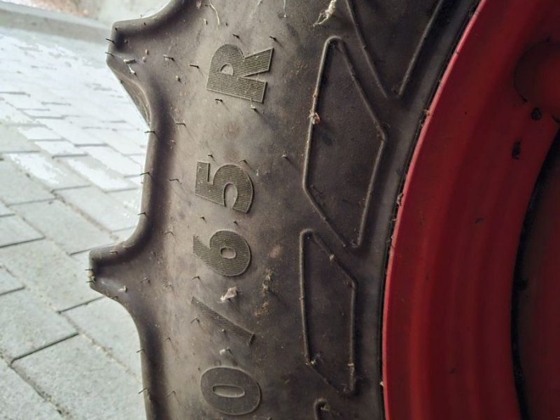 Mitas 2 Stück Mitas: 540/65R38 mit Felgen