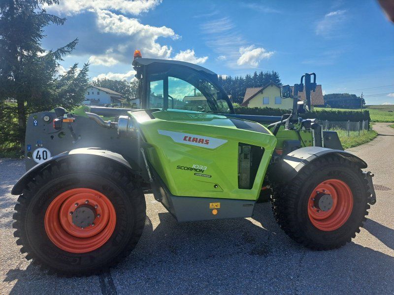Claas Scorpion 1033
