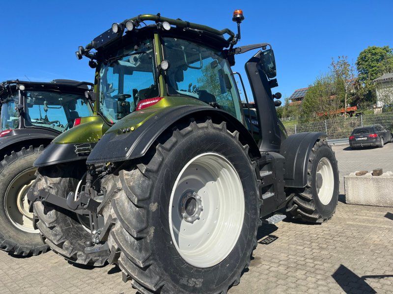 Valtra T 175 A mit FK und Rüfa