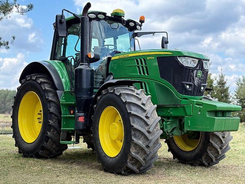 John Deere 6175M