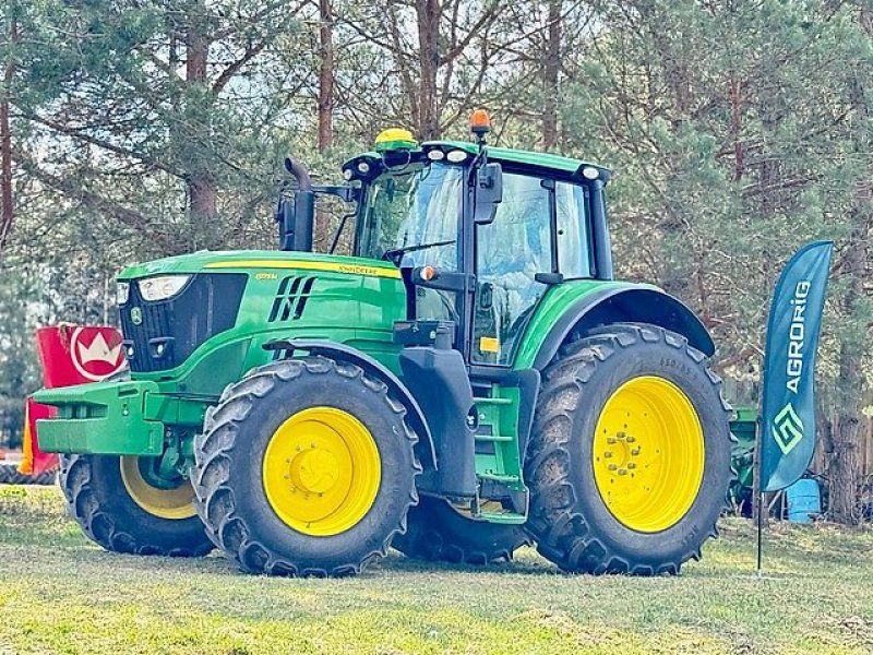 John Deere 6175M