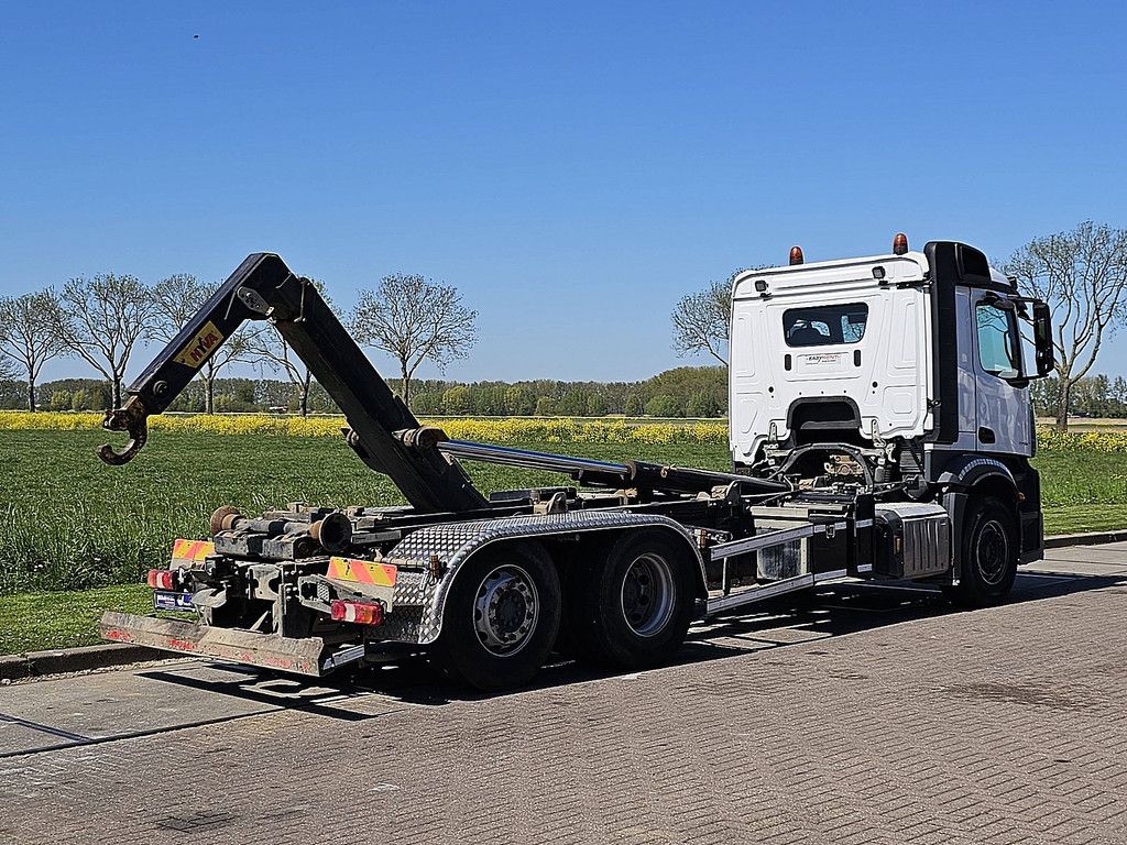 MERCEDES-BENZ ACTROS 2745 LS