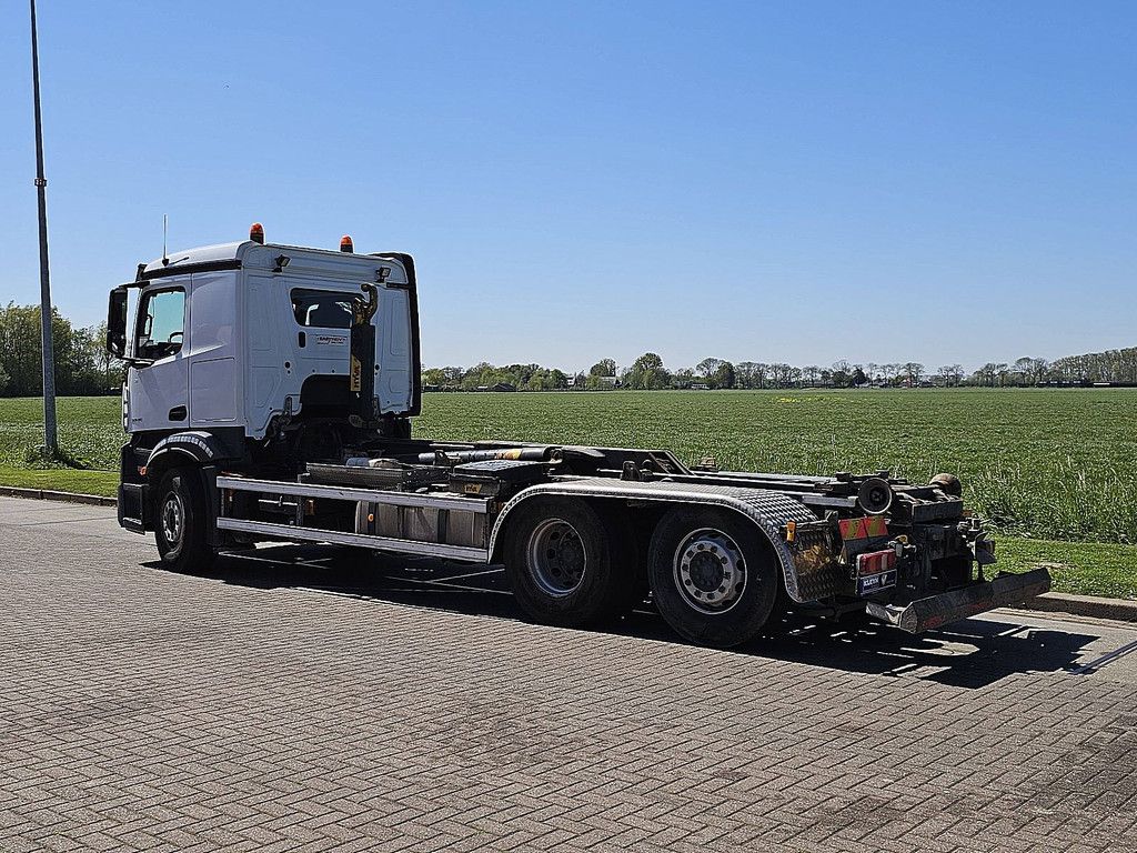MERCEDES-BENZ ACTROS 2745 LS