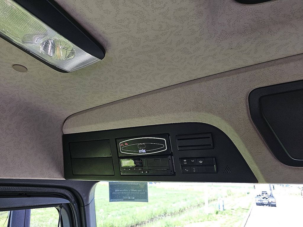 MERCEDES-BENZ ACTROS 2745 LS