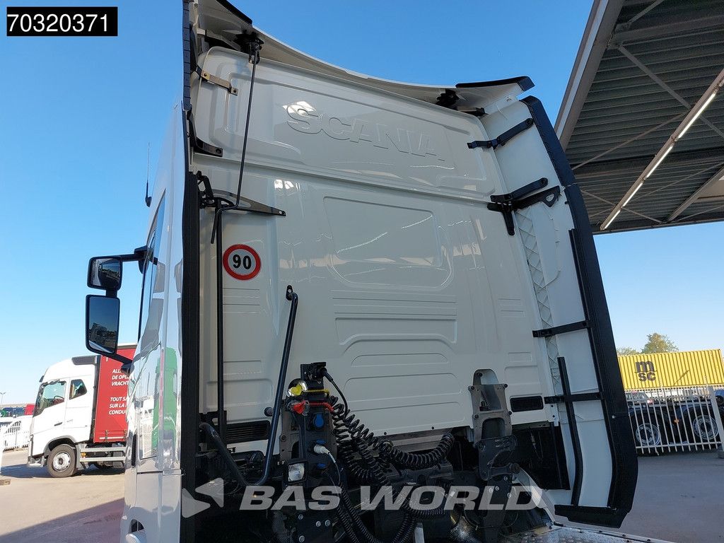 Scania S660 4X2 Retarder Full-Air 2x Tanks Standklima Leather Led ACC Alcoa Euro 6