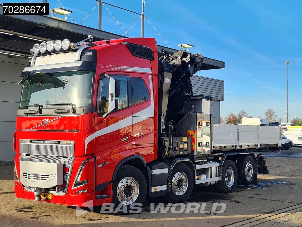 Volvo FH16 FH16 650 8X2 NL-Truck HMF 7020K-RCS Crane + Jib Lift+Steering-Axle Navi LED