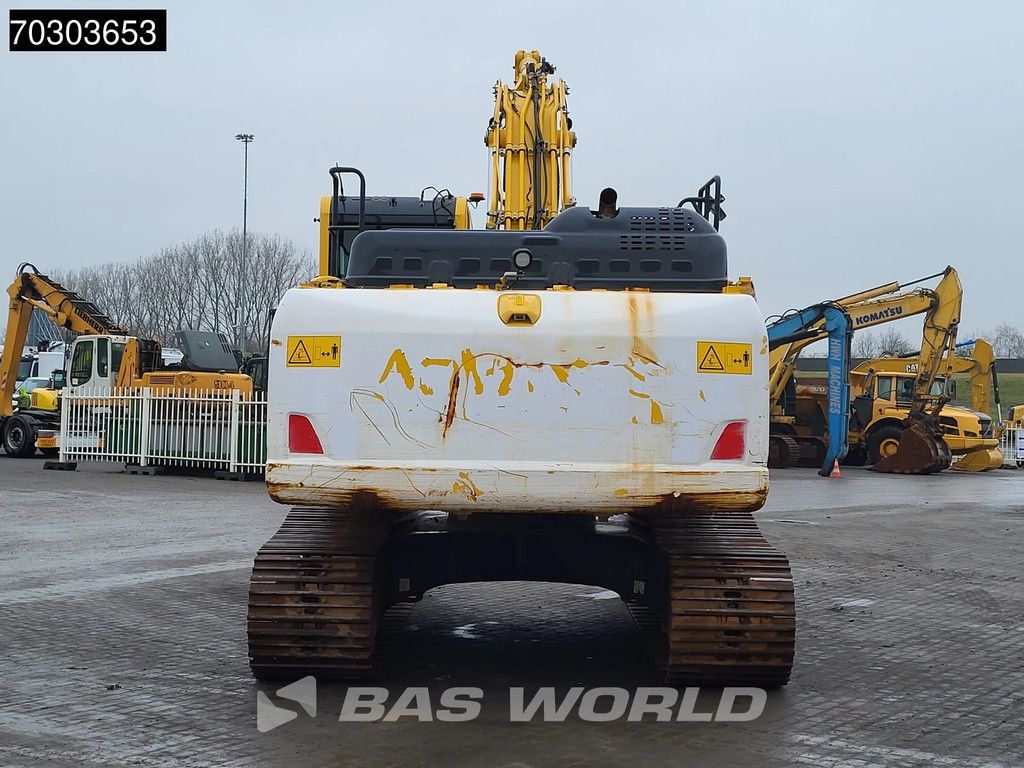 Komatsu PC210 LC-11E0