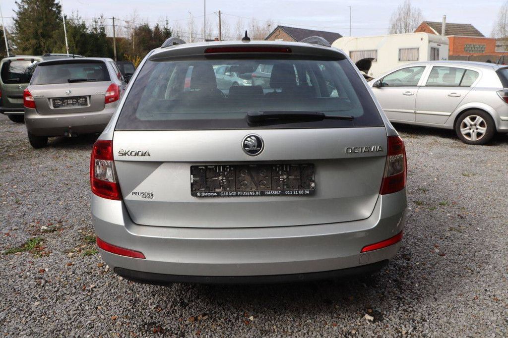 Skoda Octavia Diesel Station Wagon 2015 (Margin)