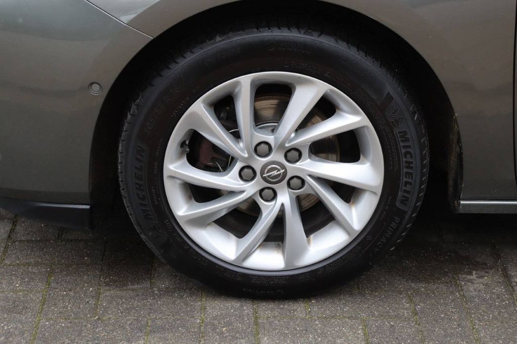 Stationwagen Opel Astra Sports Tourer Diesel 122pk 2020