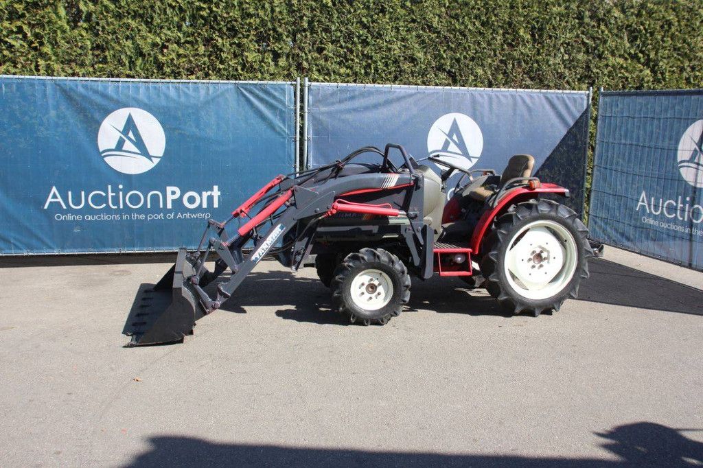 Minitractor Yanmar F-200D Diesel 20PK met Voorlader