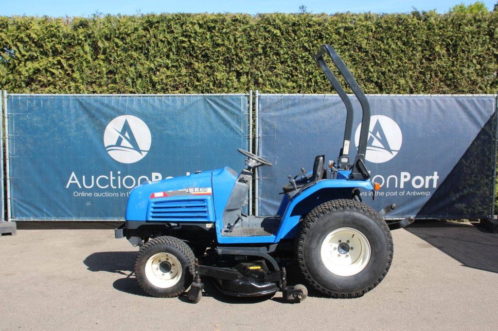 Minitractor Iseki 325 HST Diesel 24PK met Middenmaaidek