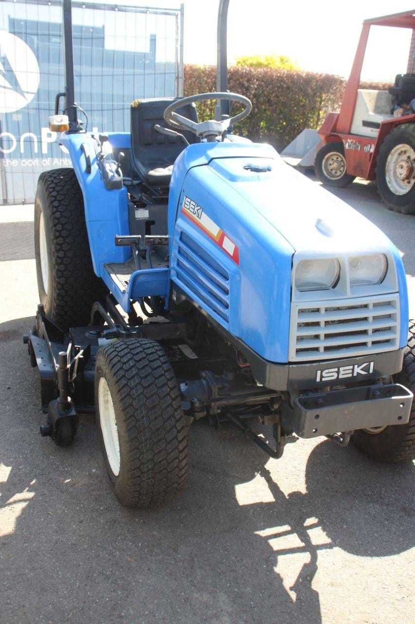 Minitractor Iseki 325 HST Diesel 24PK met Middenmaaidek