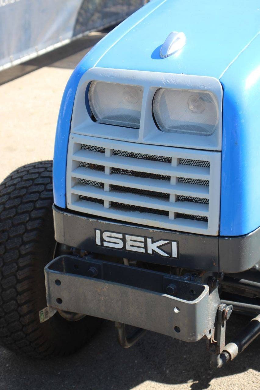 Minitractor Iseki 325 HST Diesel 24PK met Middenmaaidek