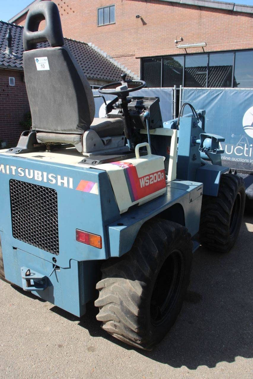 Kniklader Mitsubishi WS200A Diesel 28PK