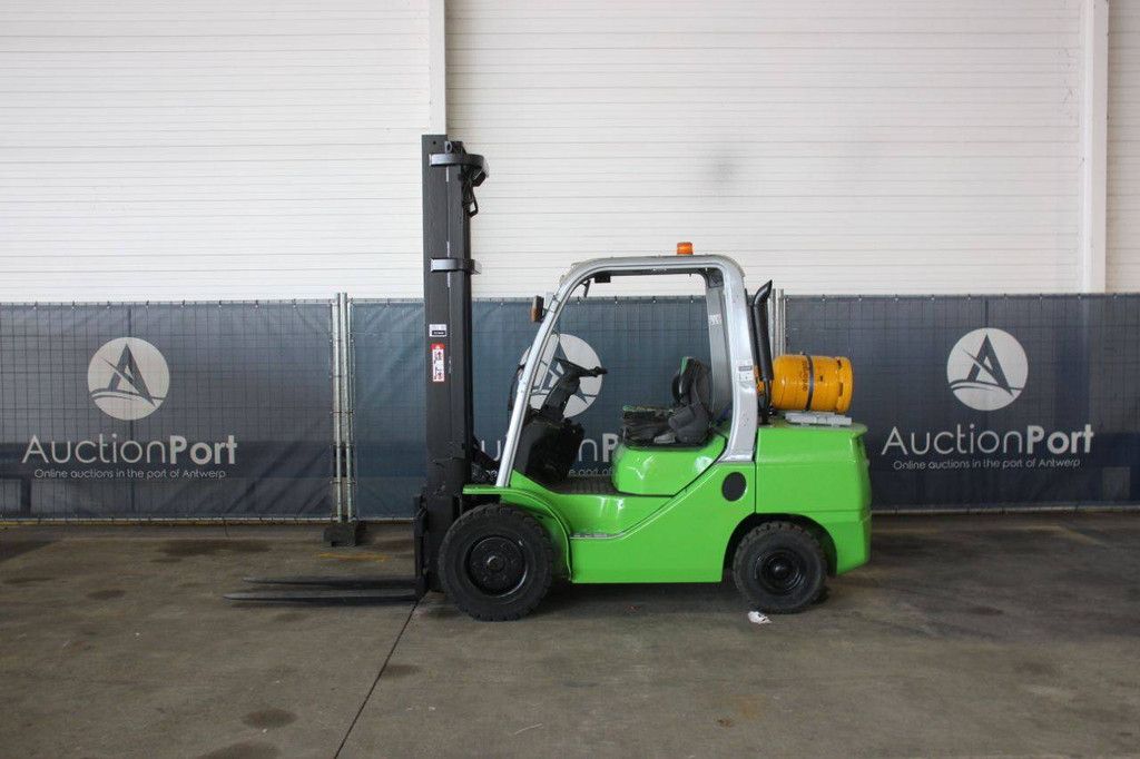 Gabelstapler CESAB M335G LPG 3500kg 2011