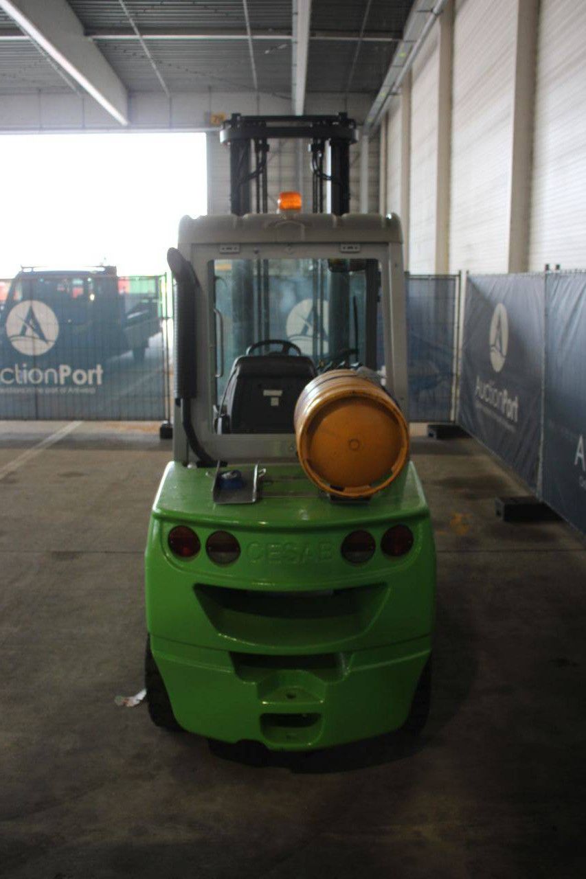 Gabelstapler CESAB M335G LPG 3500kg 2011
