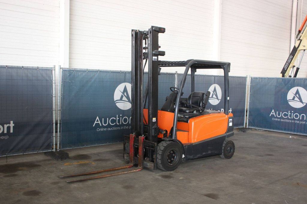 Forklift Hyster J3.0XN-861 Electric 2880kg 4.1m 2010