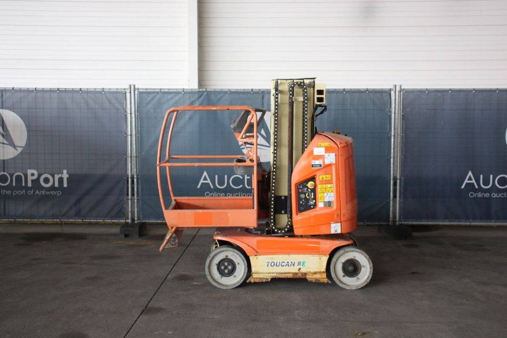 JLG TOUCAN 8E Electric Mast Lift 8.2m 2015