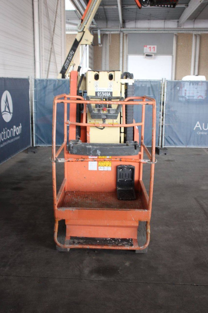 JLG TOUCAN 8E Electric Mast Lift 8.2m 2015