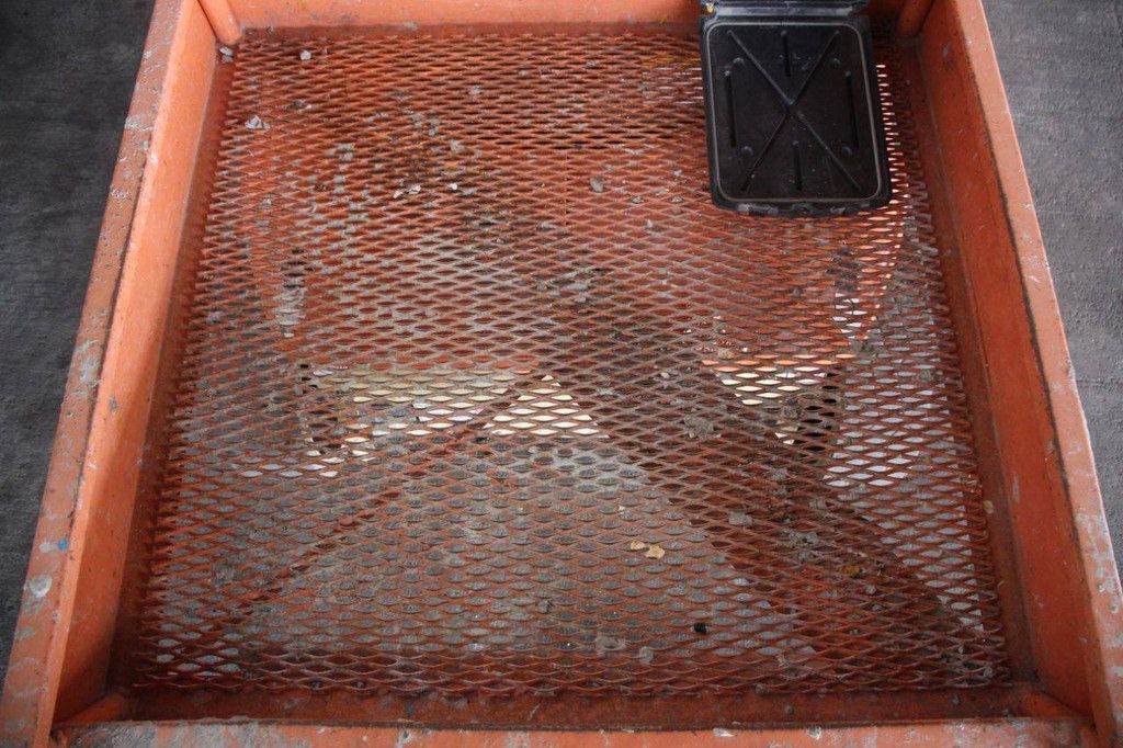 JLG TOUCAN 8E Electric Mast Lift 8.2m 2015