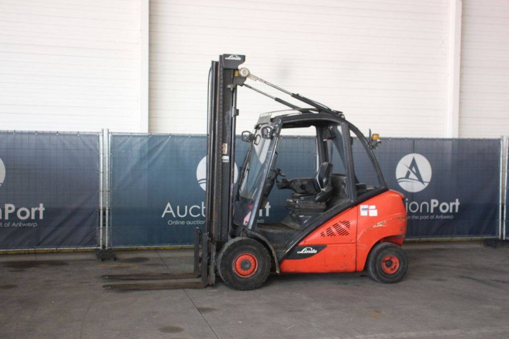 Linde H30D-02 Diesel Forklift 3000kg 5.2m 2015