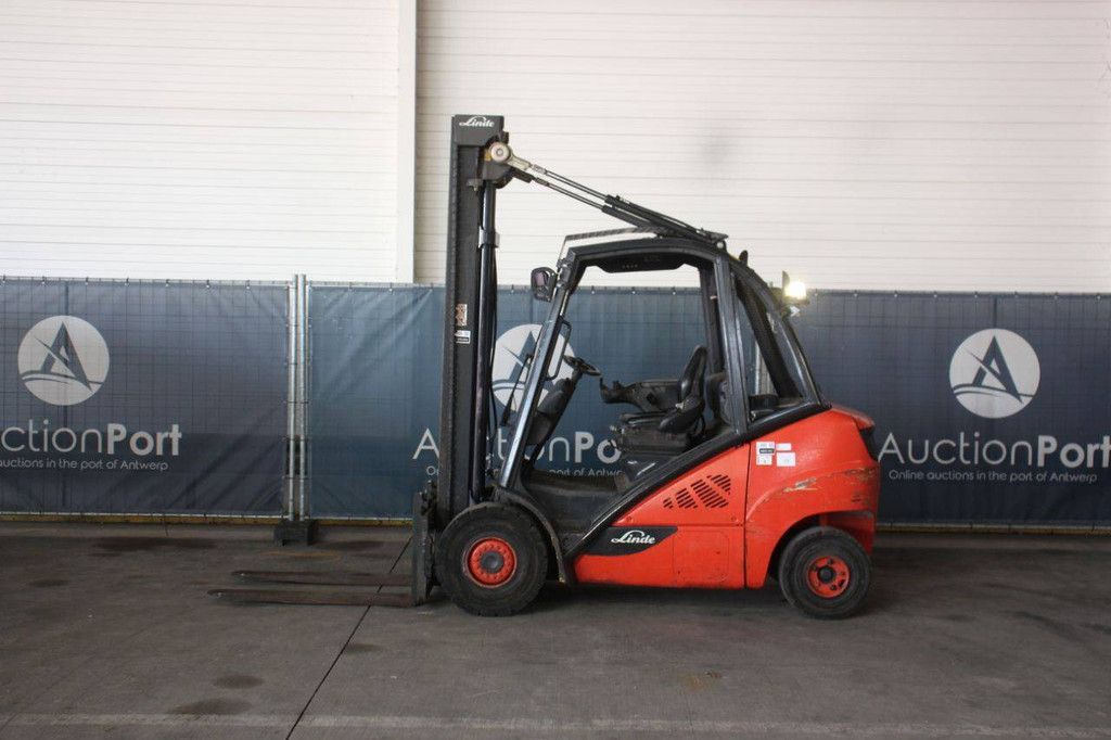 Linde H30D-02 Diesel Forklift 3000kg 5.2m 2015