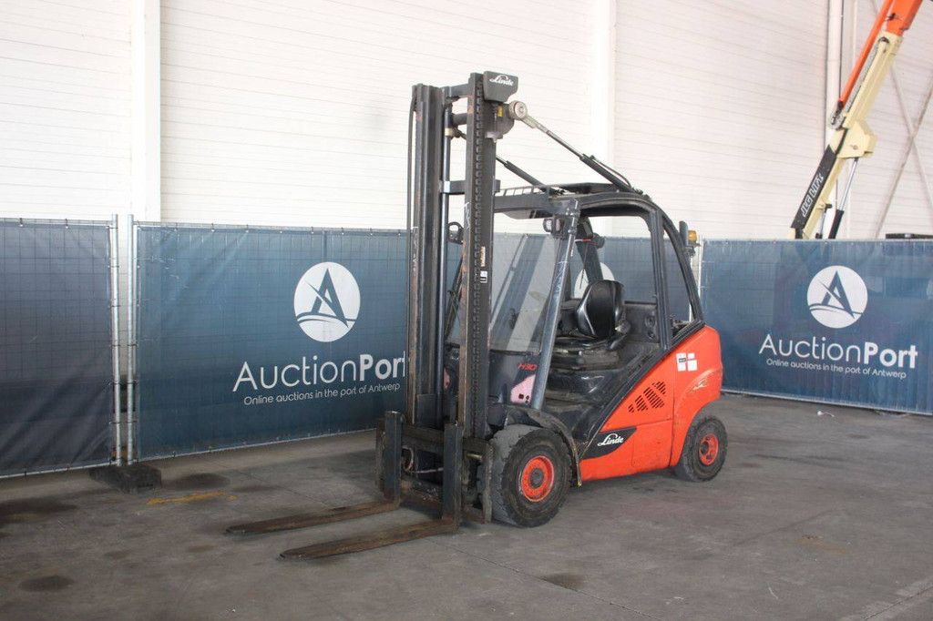 Linde H30D-02 Diesel Forklift 3000kg 5.2m 2015