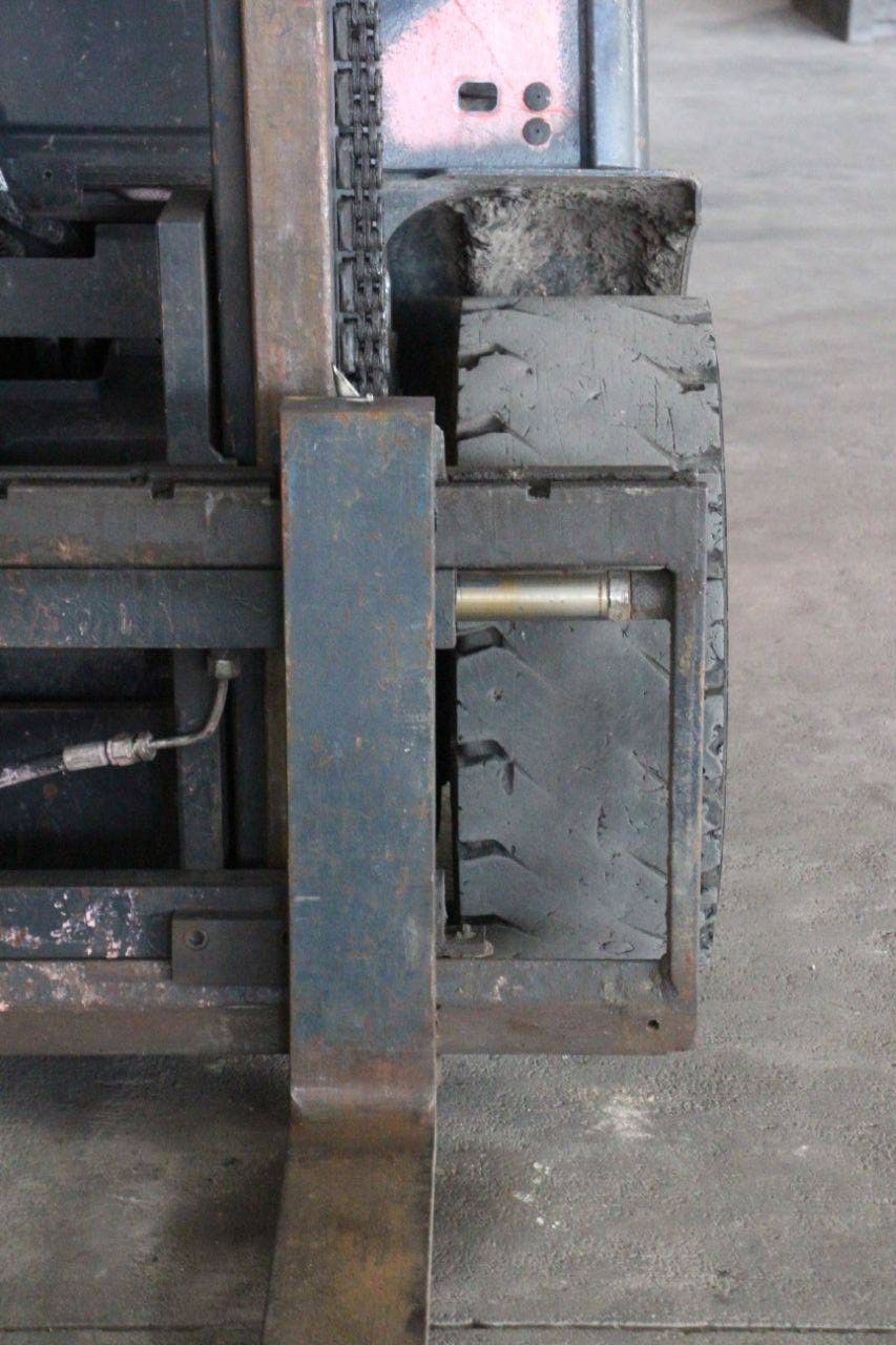 Linde H30D-02 Diesel Forklift 3000kg 5.2m 2015