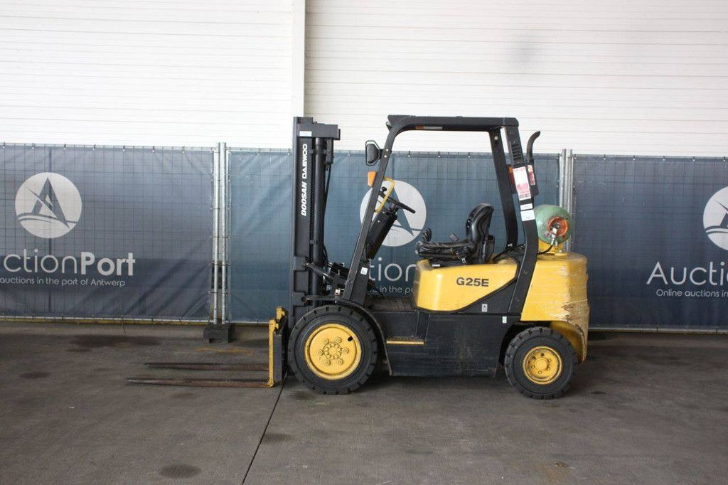 Heftruck Daewoo Doosan G25E-3 LPG 2500kg 3.3m 2006