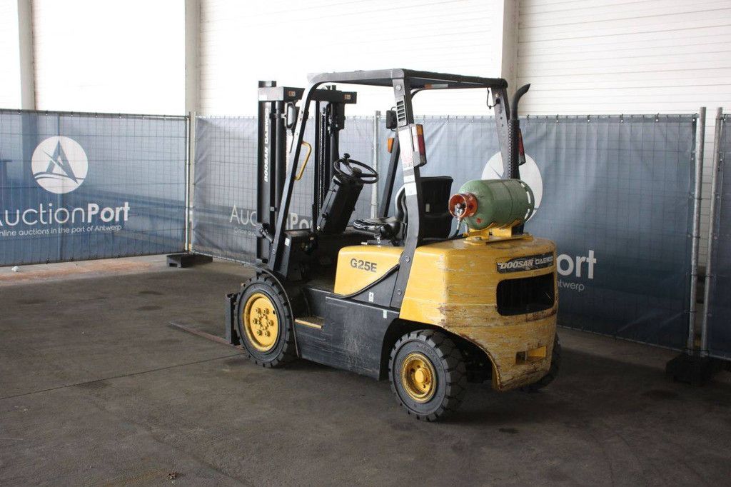Heftruck Daewoo Doosan G25E-3 LPG 2500kg 3.3m 2006