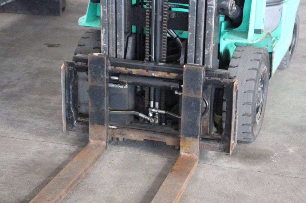 Heftruck Mitsubishi FG18NT LPG 1750kg 5.5m 2013