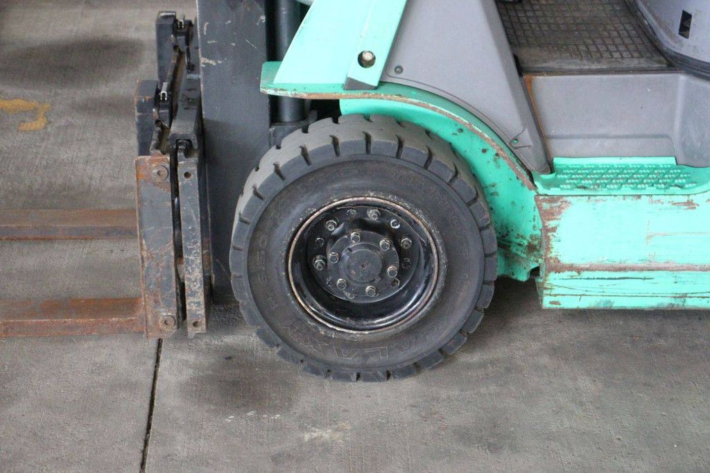 Heftruck Mitsubishi FG18NT LPG 1750kg 5.5m 2013