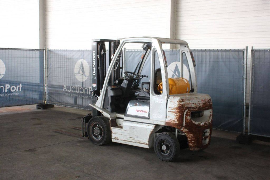 Heftruck Nissan U1D2A25LQ LPG 2500kg 4.5m 2014