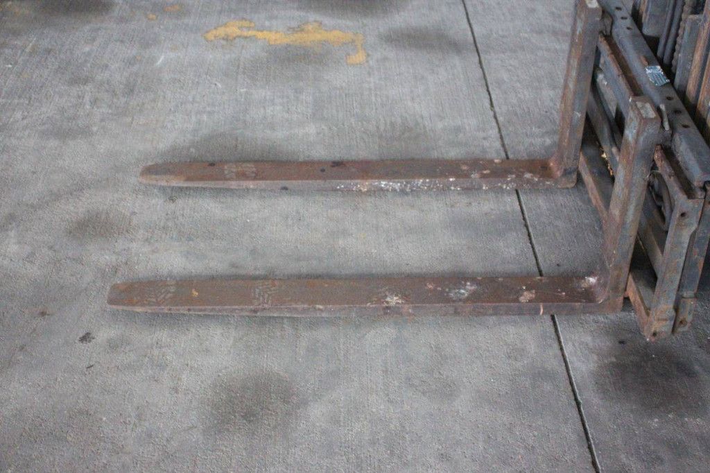 Heftruck Nissan U1D2A25LQ LPG 2500kg 4.5m 2014