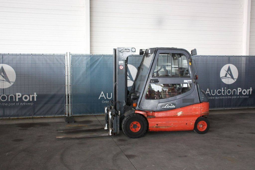 Linde E25/02 Electric Forklift 2500kg 2007