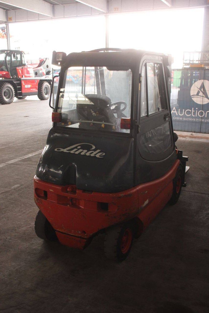 Linde E25/02 Electric Forklift 2500kg 2007