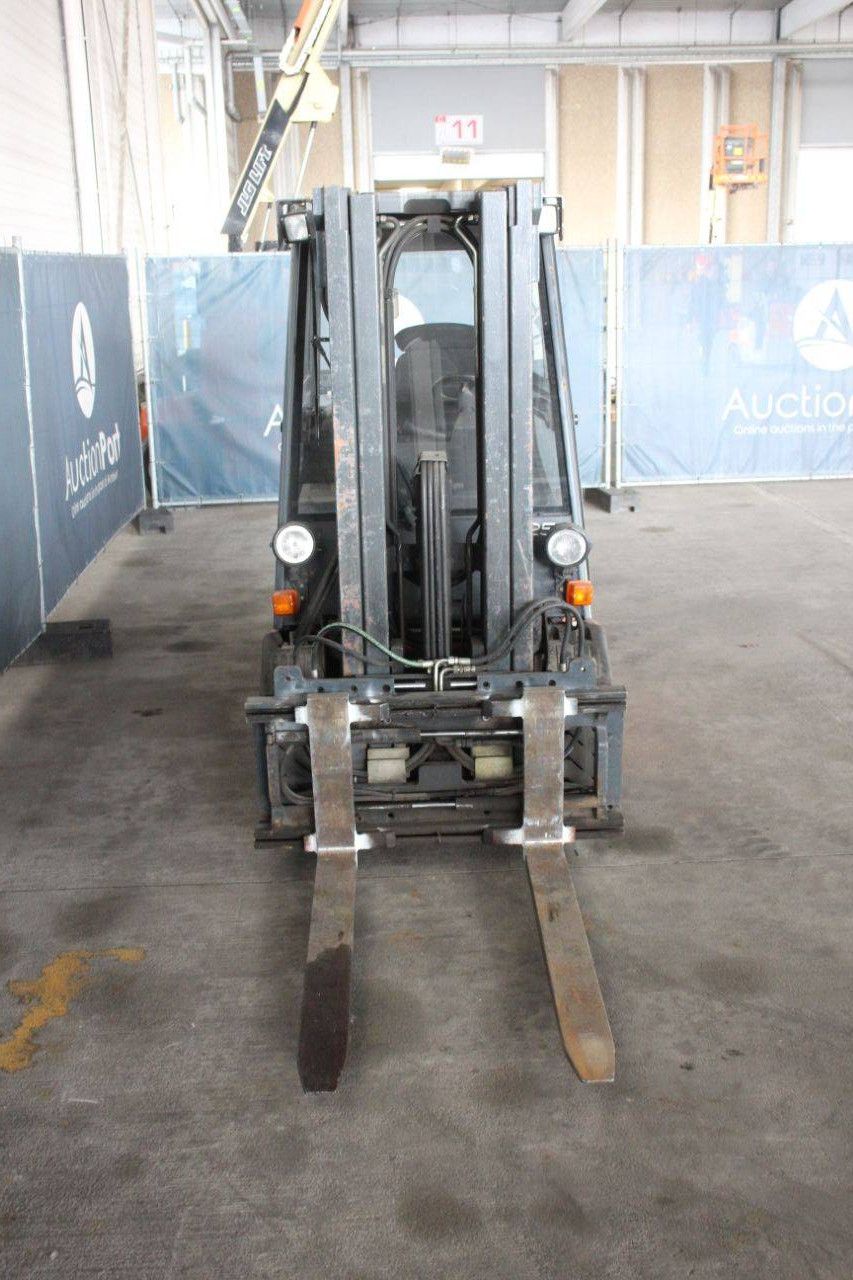 Linde E25/02 Electric Forklift 2500kg 2007