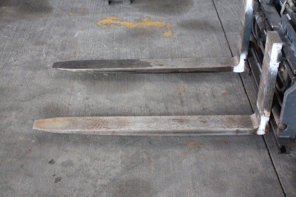 Linde E25/02 Electric Forklift 2500kg 2007