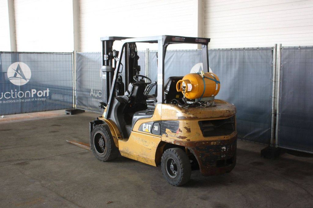 Heftruck Caterpillar GP30NT LPG 3000kg 4.7m 2008