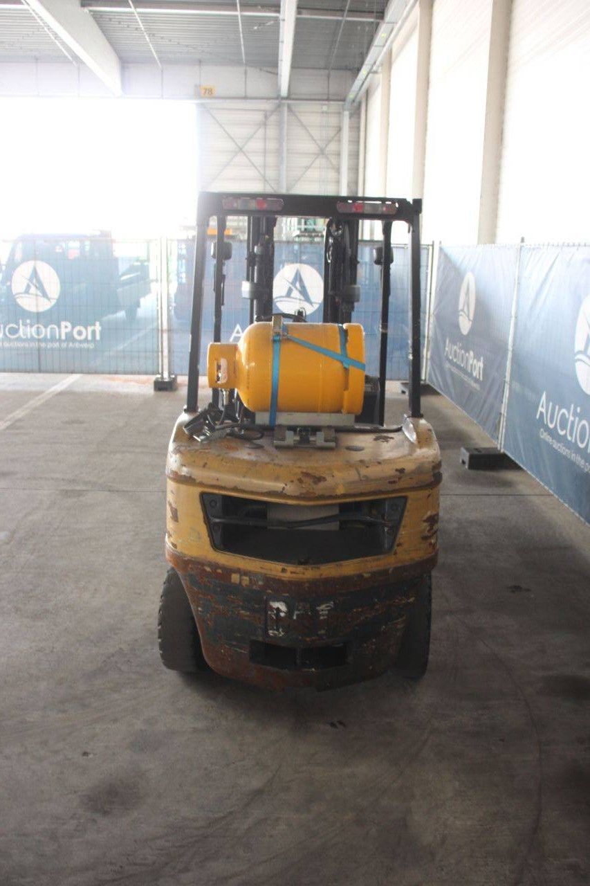 Heftruck Caterpillar GP30NT LPG 3000kg 4.7m 2008