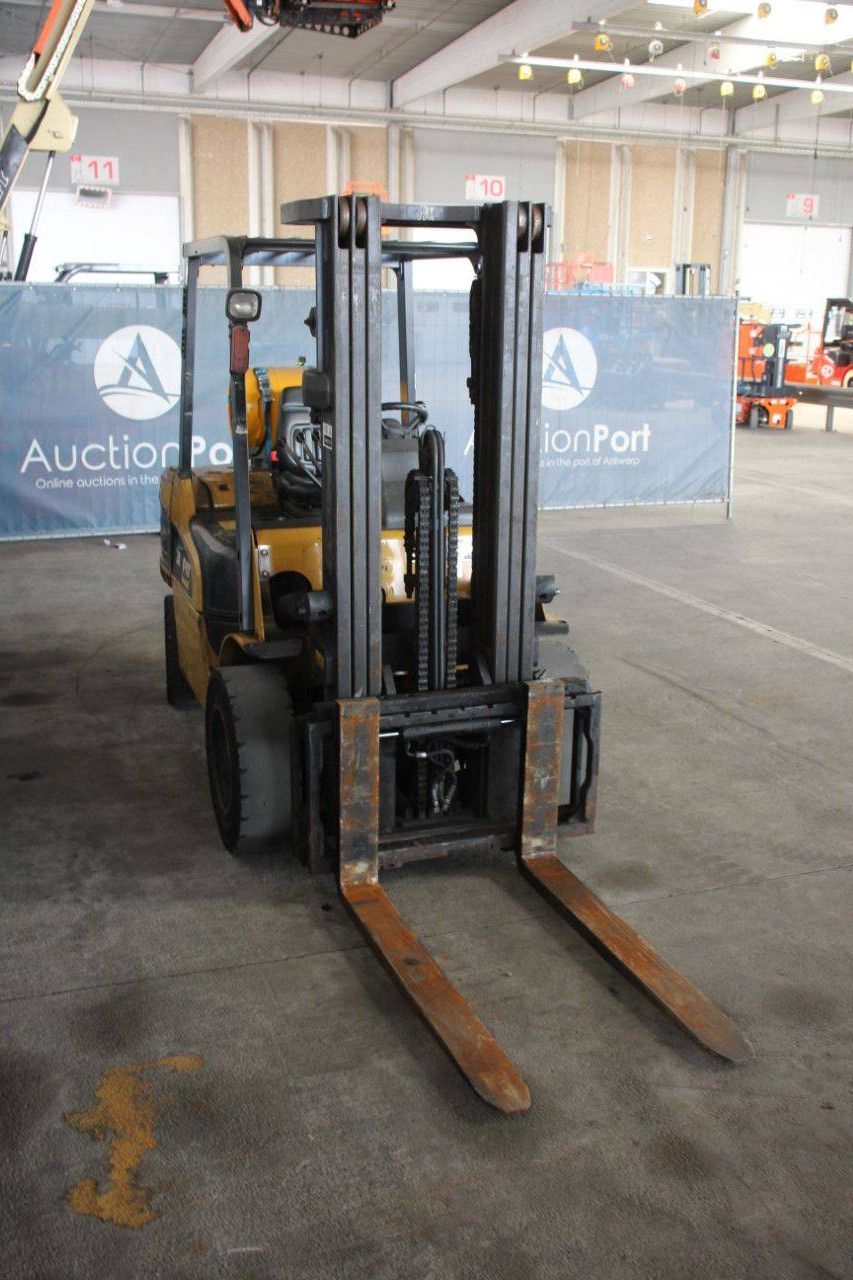 Heftruck Caterpillar GP30NT LPG 3000kg 4.7m 2008