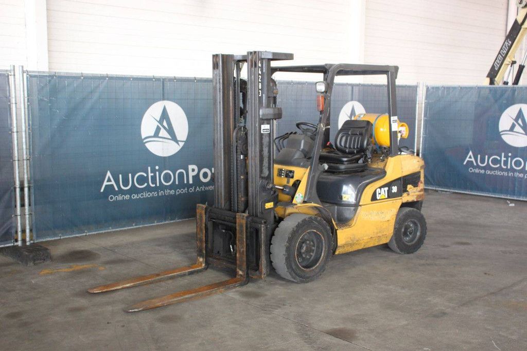 Heftruck Caterpillar GP30NT LPG 3000kg 4.7m 2008