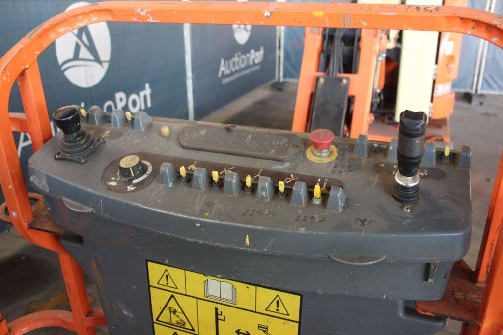 JLG E300AJP Electric Articulated Boom Lift 11m 2013