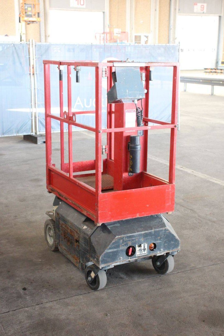 Braviisol LEONARDO HD OUTDOOR Electric Mast Lift 4.9m 2016