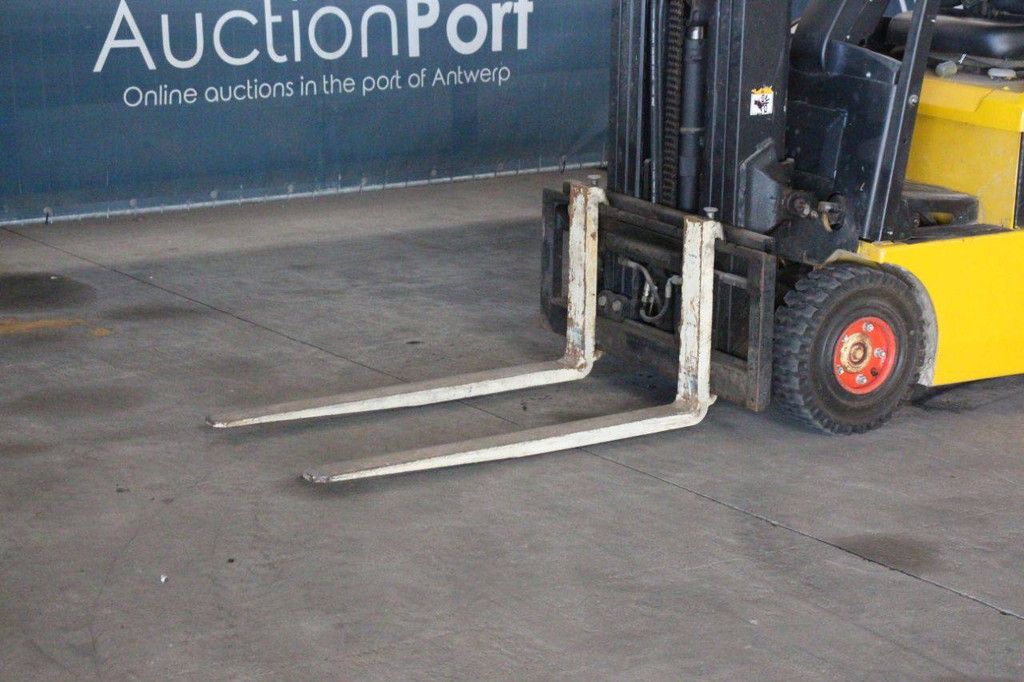 Forklift Yale ERP18ATF Electric 1770kg 4.45m 2006