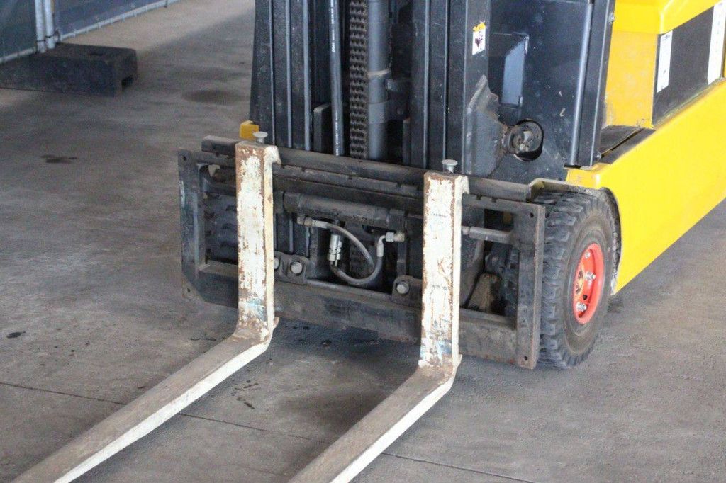 Forklift Yale ERP18ATF Electric 1770kg 4.45m 2006