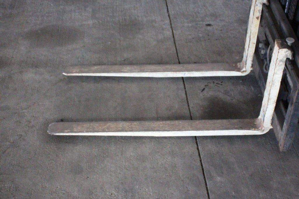 Forklift Yale ERP18ATF Electric 1770kg 4.45m 2006