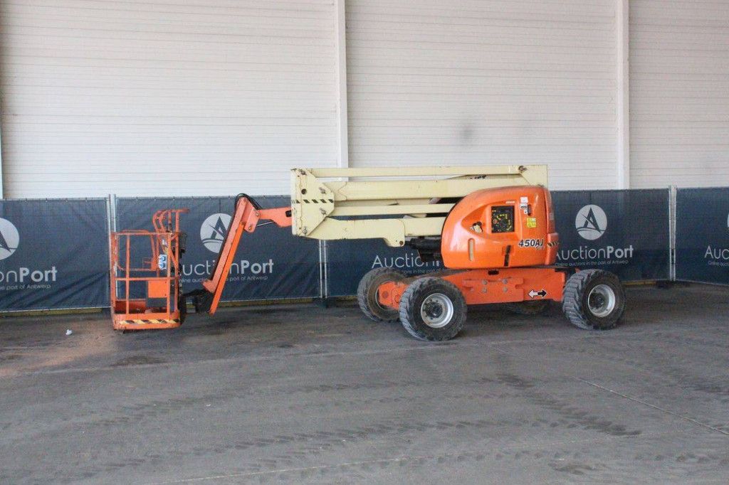 Articulated boom lift JLG 450AJ Diesel 15.7m 2015